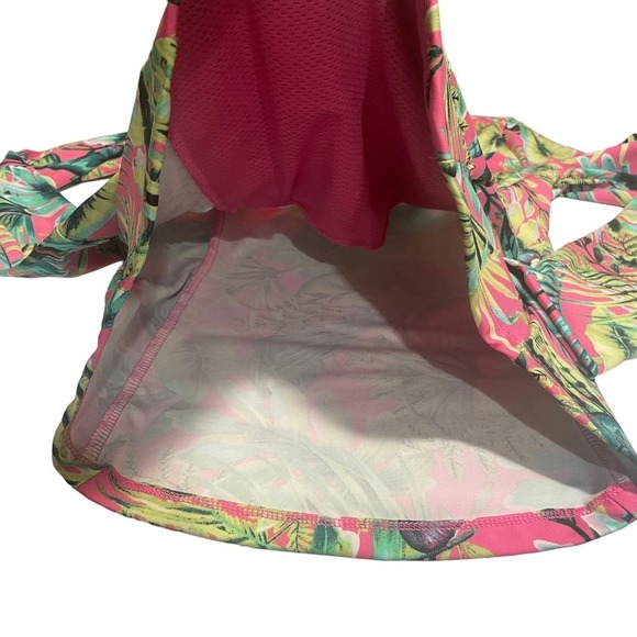 Tommy Bahama Golf Bright Tropical Print Active UPF 50 Long-Sleeve Popover Top - Picture 9 of 16